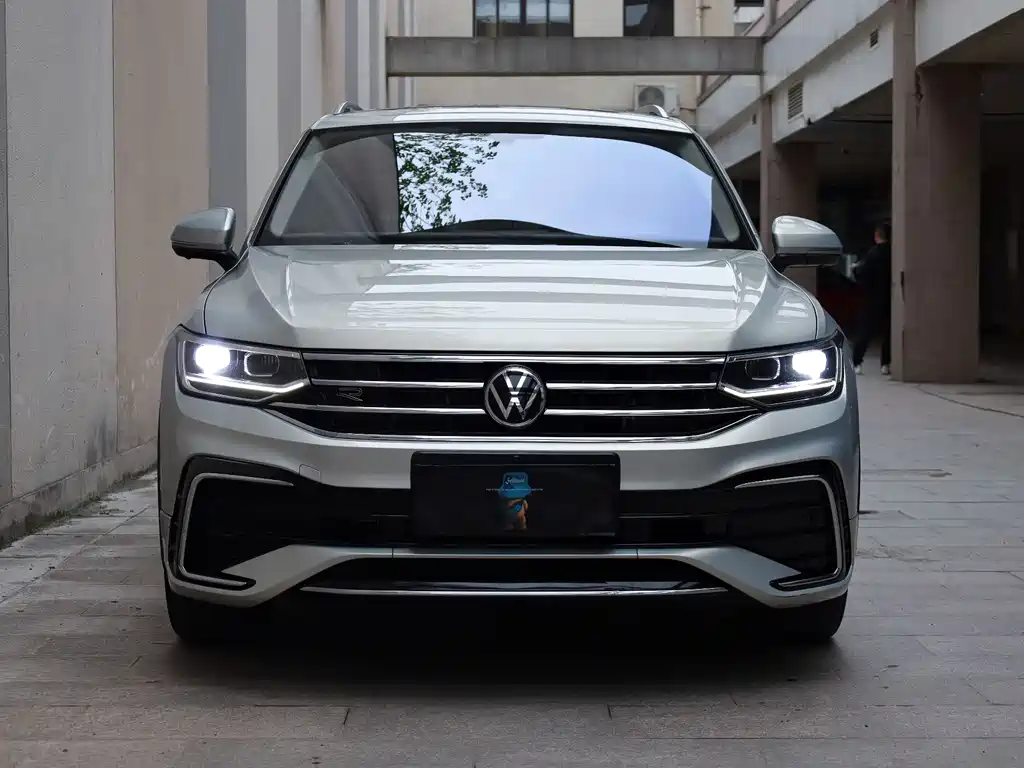Tiguan L 2022 330TSI Automatic FWD R-Line Yuexiang Edition