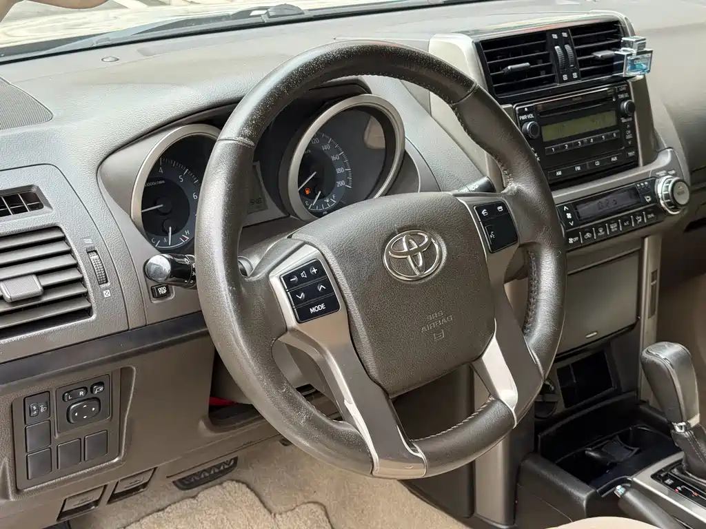 Toyota Prado 2010 2.7L Automatic Luxury Edition