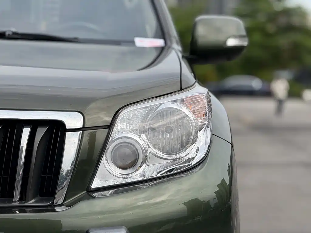 Toyota Prado 2010 2.7L Automatic Luxury Edition