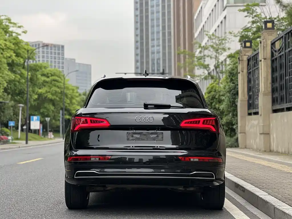 Audi Q5L 2020 45 TFSI Premium Fashion Edition