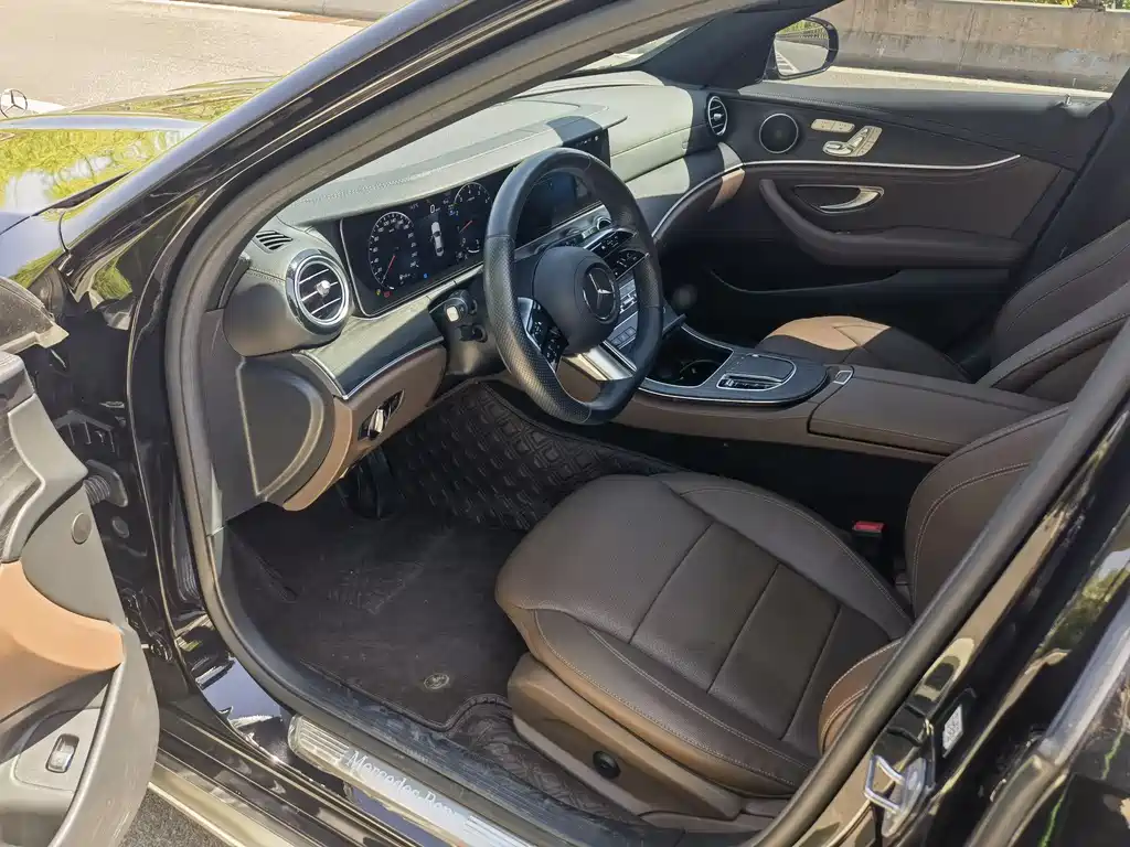 Mercedes-Benz E-Class 2022 Facelift II E 300 L Sport Fashion Edition
