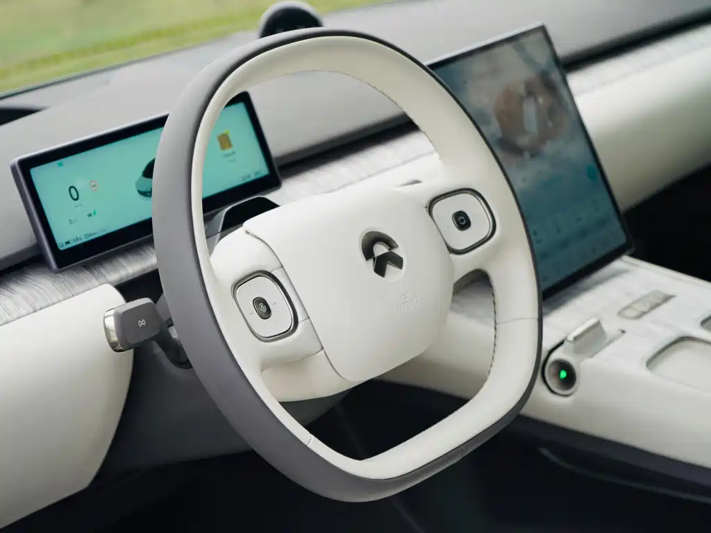 NIO ET7