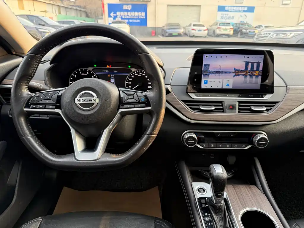 Nissan Altima 2021 2.0L XL Upper AD1 Intelligent Driving Pilot Edition