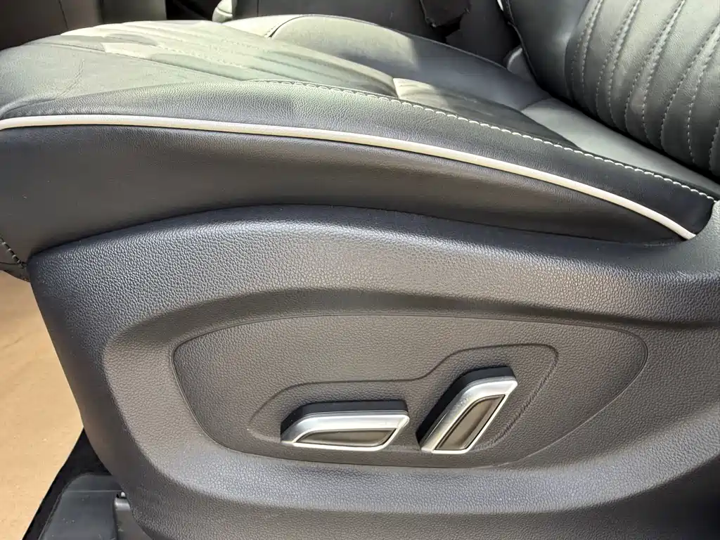 Roewe iMAX8 2023 400TGI Comfort Edition