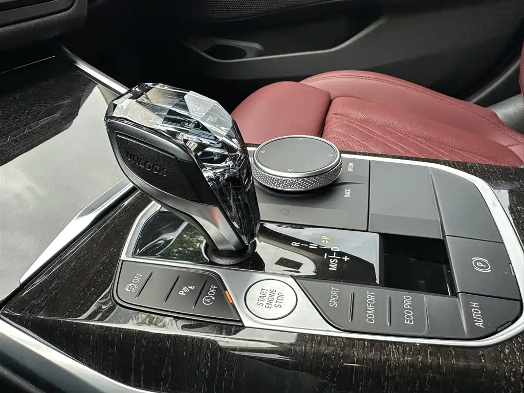 BMW 3 Series 2022 Facelift 325Li M Sport Package