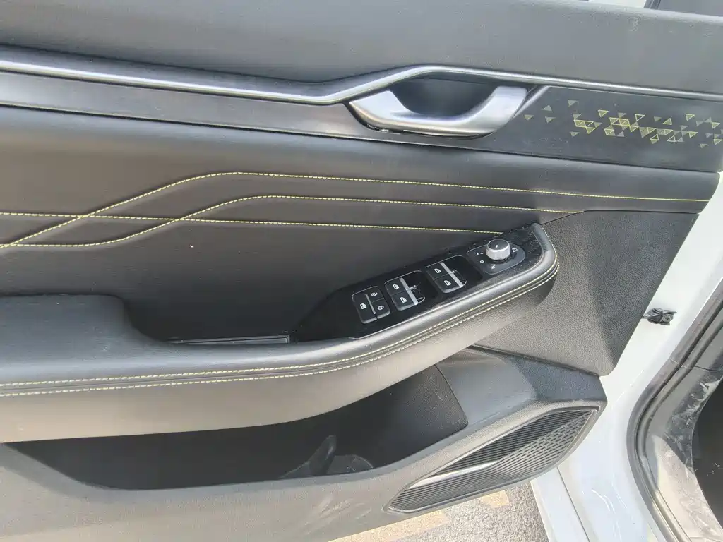 Geely Preface 2023 1.5TD Fuyao Edition