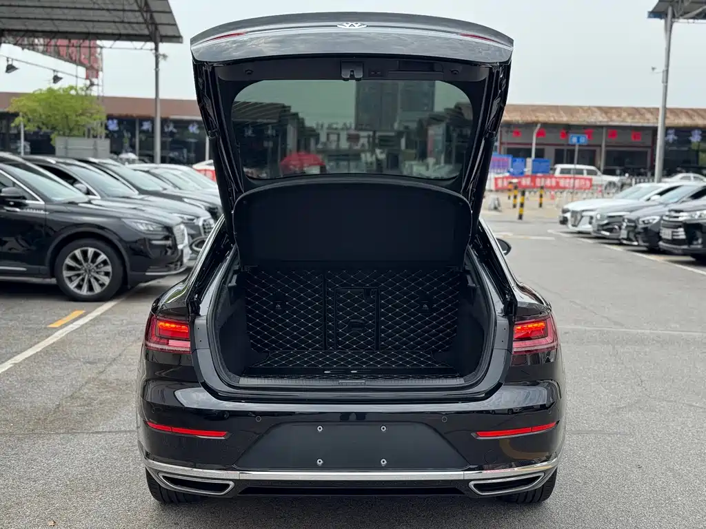 FAW-Volkswagen CC 2019 330TSI Meiyan Edition China V