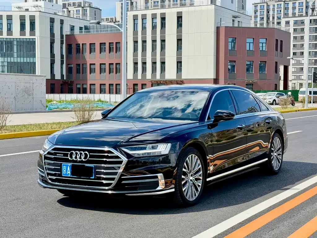 Audi A8L 55 TFSI quattro Luxury 2018