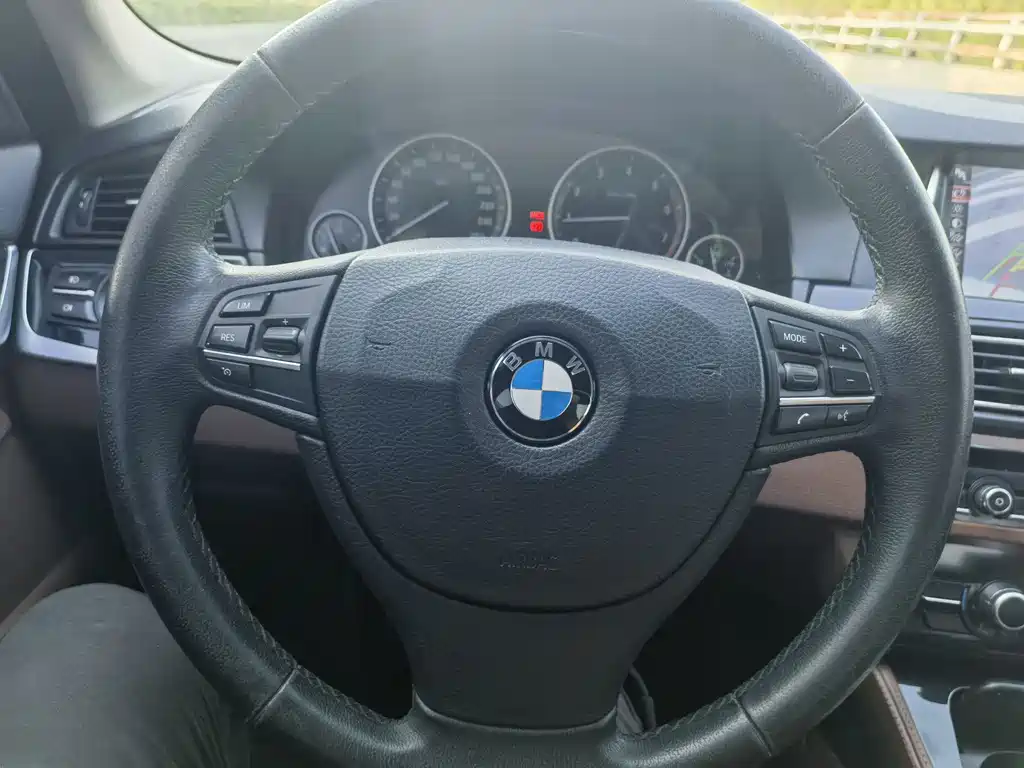 BMW 5 Series (Import) 2014 520i Elegance