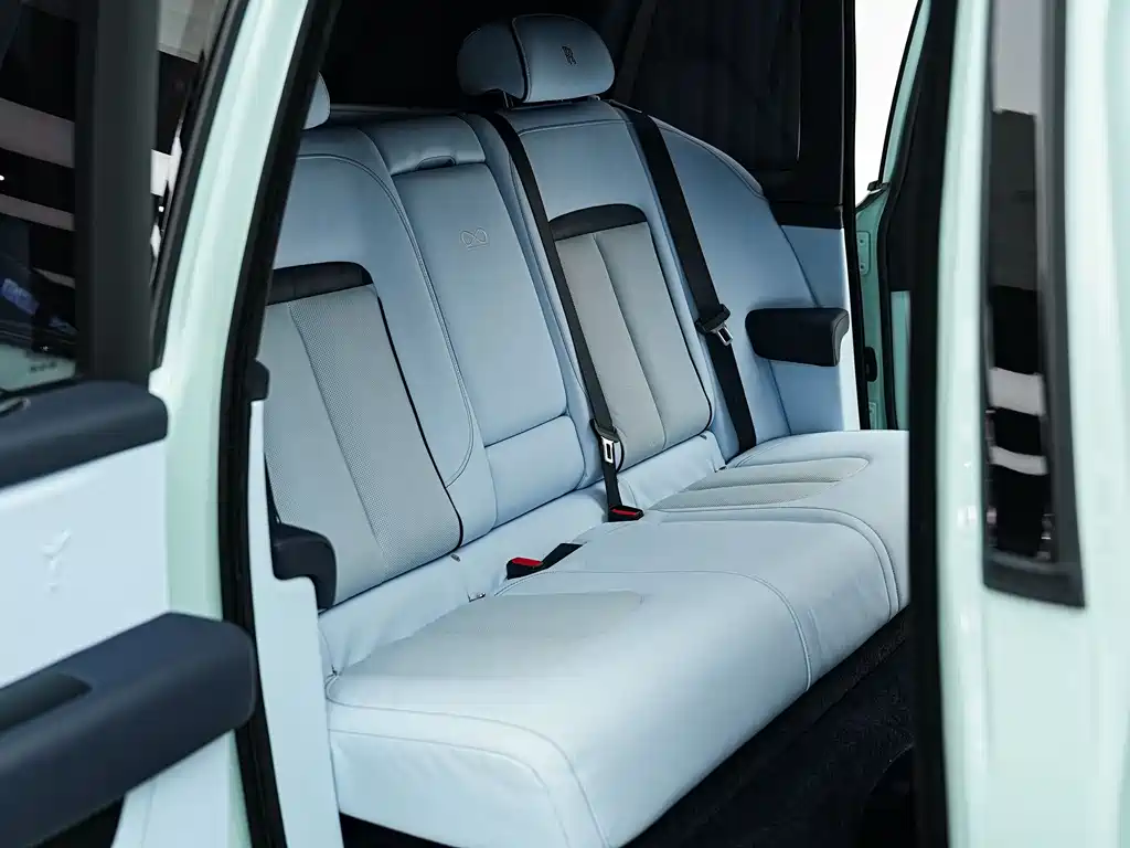 Cullinan 2022 Black Badge