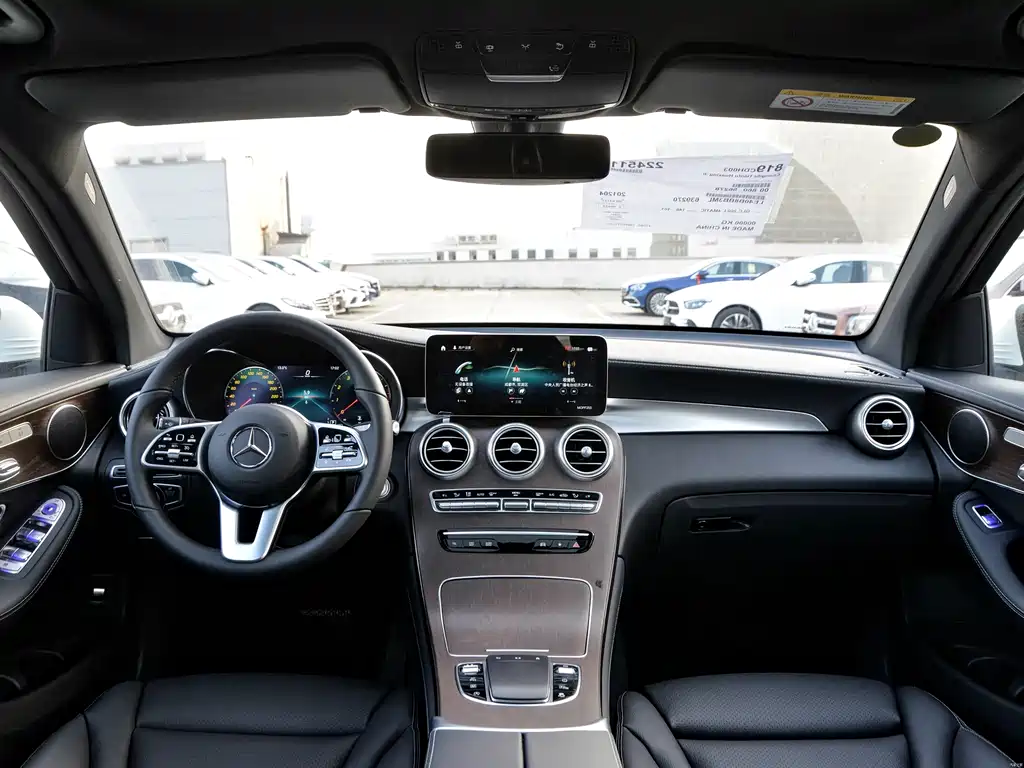 Mercedes-Benz GLC 2021 GLC 260 L 4MATIC Luxury Edition