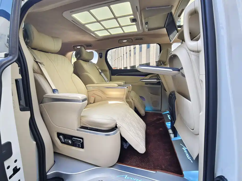 Buick GL8 2022 ES Land Business Class 653T Premium Edition