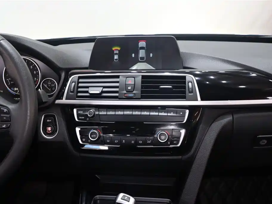 BMW 3 Series GT 2019 320i Fashion Edition
