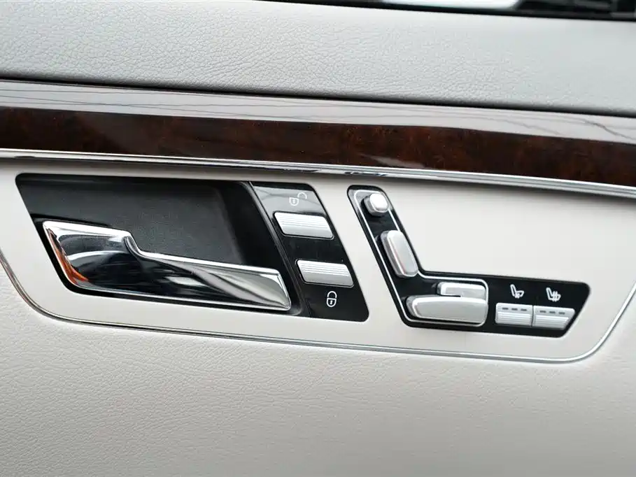 Mercedes-Benz S-Class 2010 S 300 L Luxury