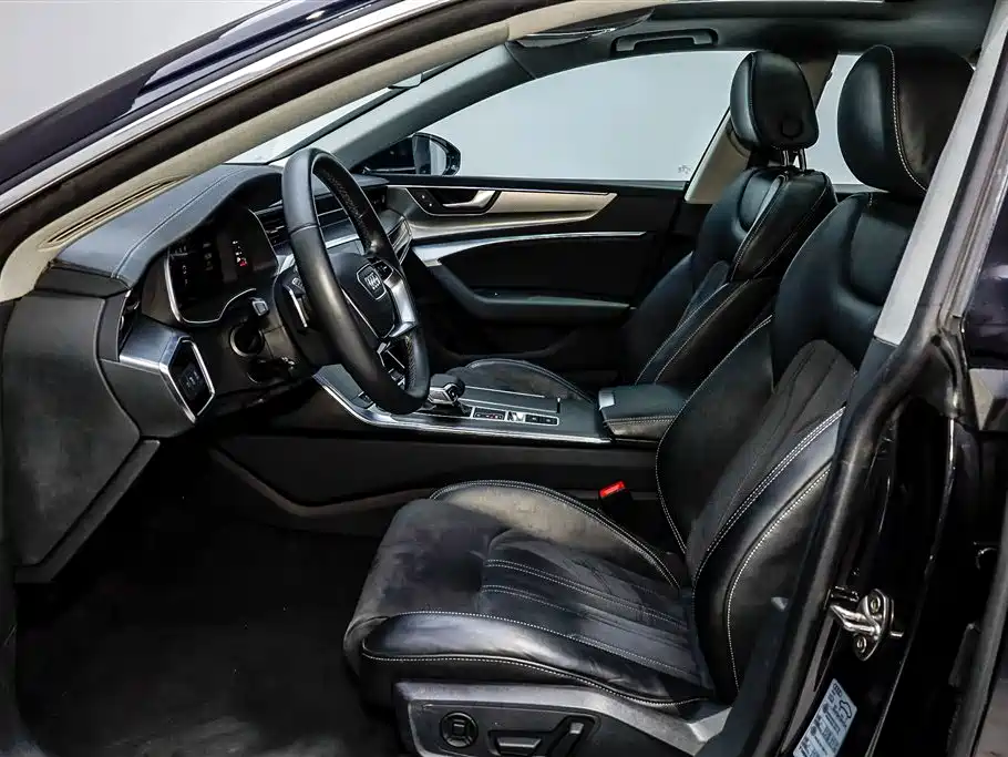 Audi A7L 2024 45 TFSI S-line Dream Edition Crystal Package