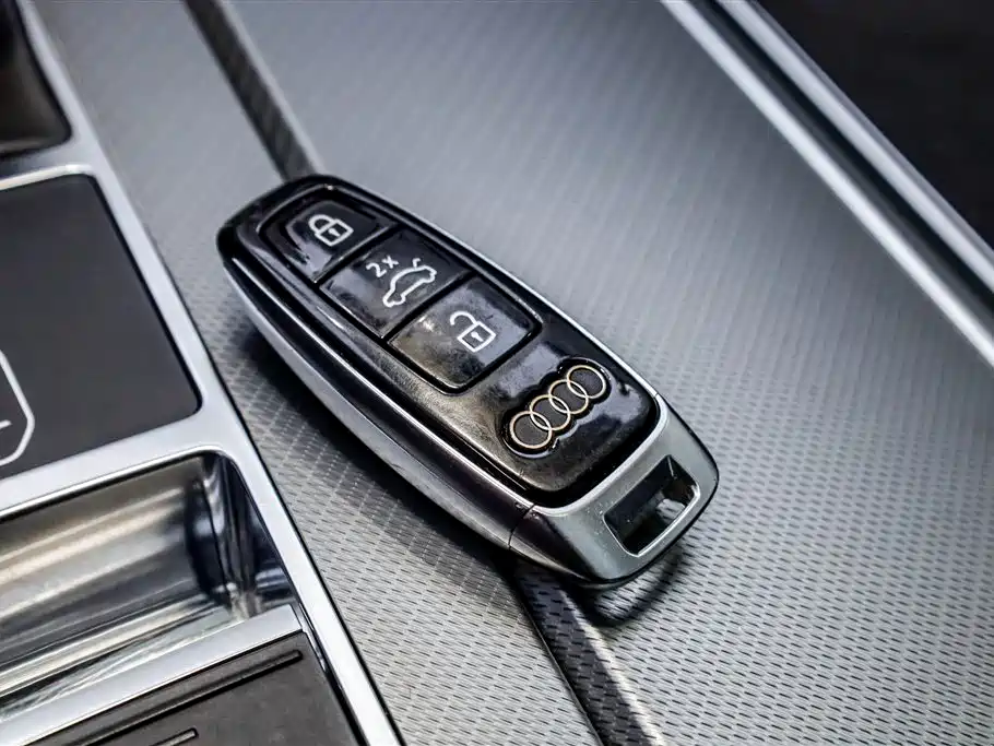 Audi A7L 2024 45 TFSI S-line Dream Edition Crystal Package