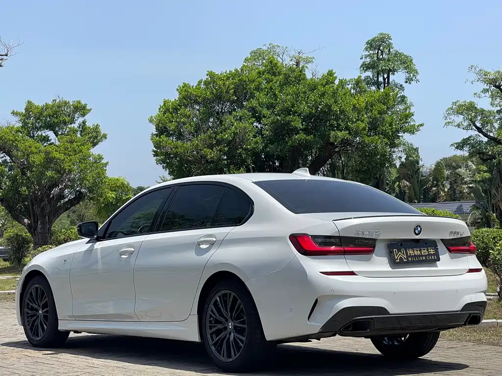 BMW 3 Series 2022 325Li M Sport Night Edition
