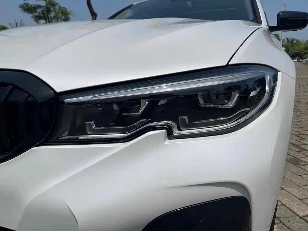 BMW 3 Series 2022 325Li M Sport Night Edition