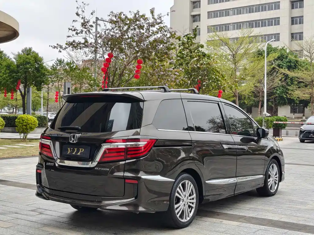 Honda Elysion 2016 2.4L Classic Edition