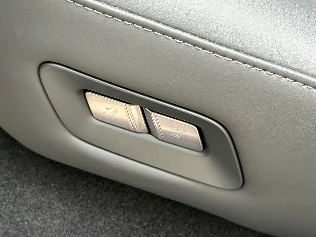 Zeekr 007 2025 RWD Intelligent Driving Edition 75kWh