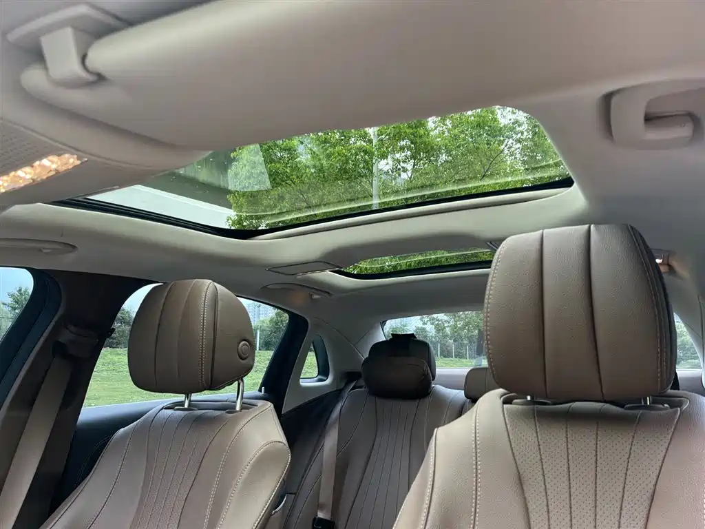 Mercedes-Benz E-Class 2023 Facelift E 260 L