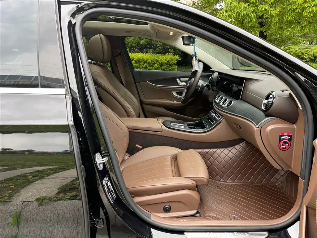 Mercedes-Benz E-Class 2023 Facelift E 260 L
