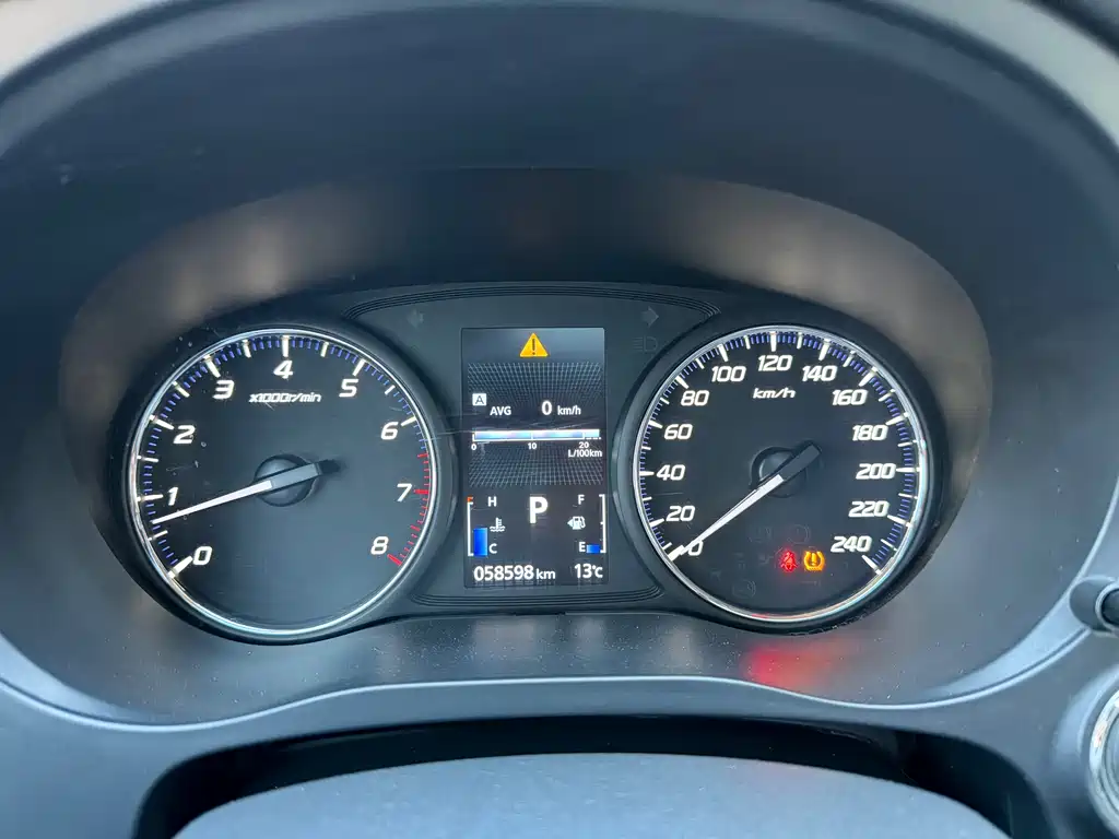 Outlander 2021 2.0L FWD Enjoy Edition 5-Seater