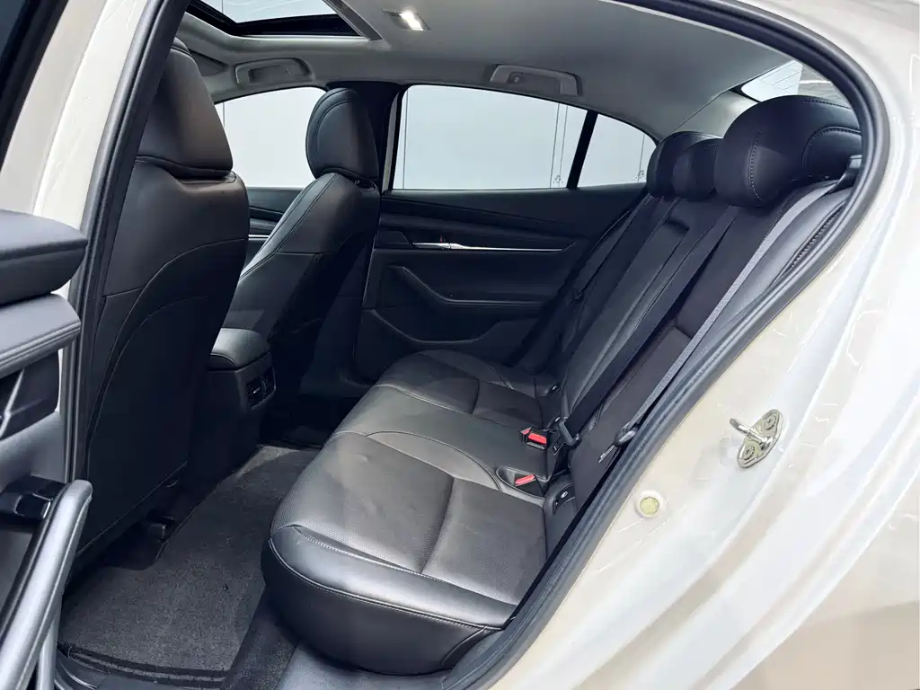 Mazda3 Axela 2022 2.0L Automatic Zhiya Obsidian Edition
