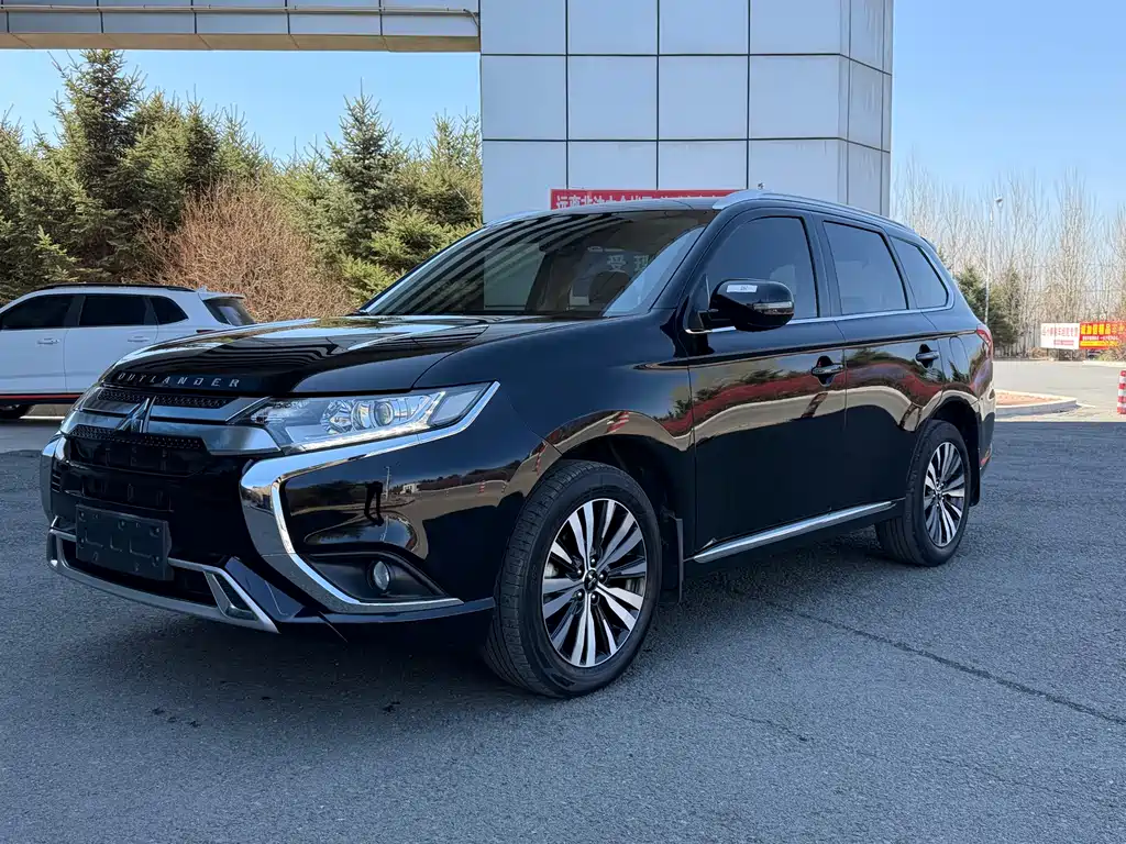 Outlander 2021 2.0L FWD Enjoy Edition 5-Seater