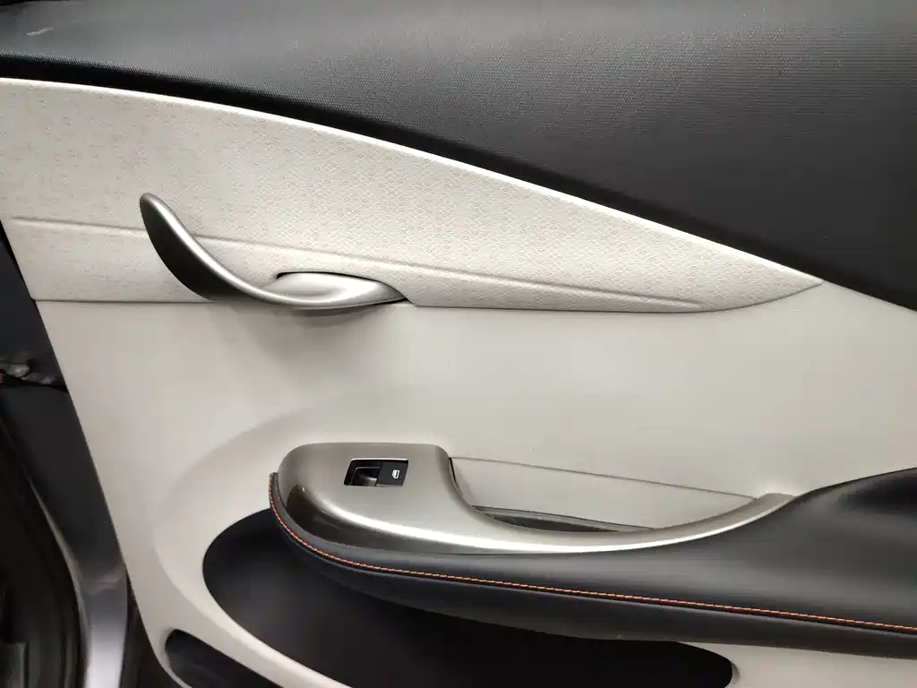 BYD Dolphin 2021 405km Fashion Edition
