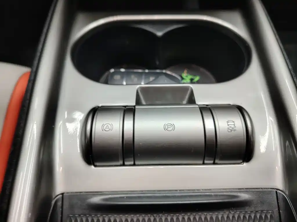 BYD Dolphin 2021 405km Fashion Edition