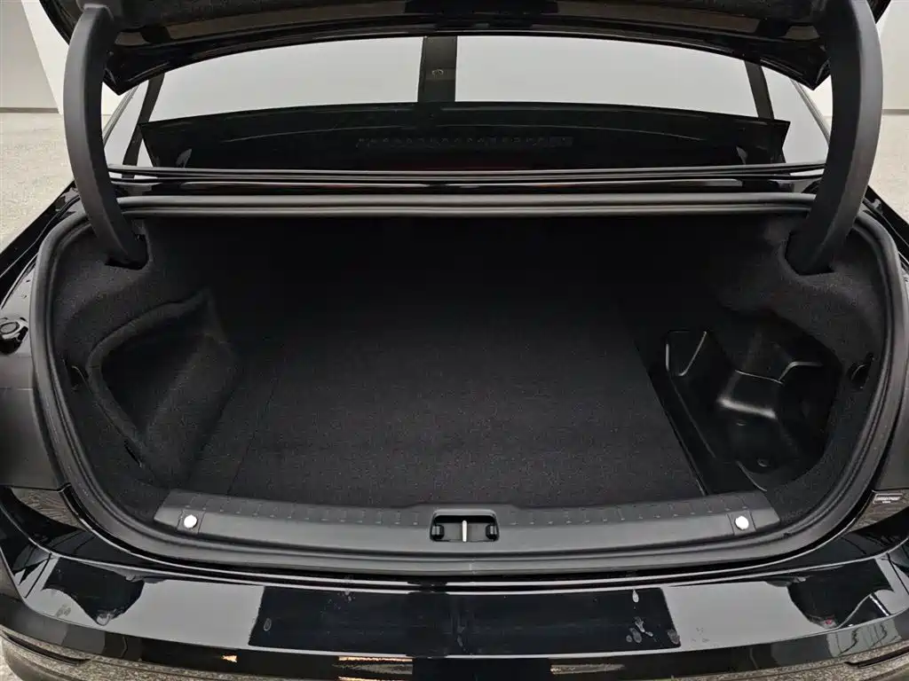 Volvo S90 Recharge 2026 AWD Long Range Ultimate