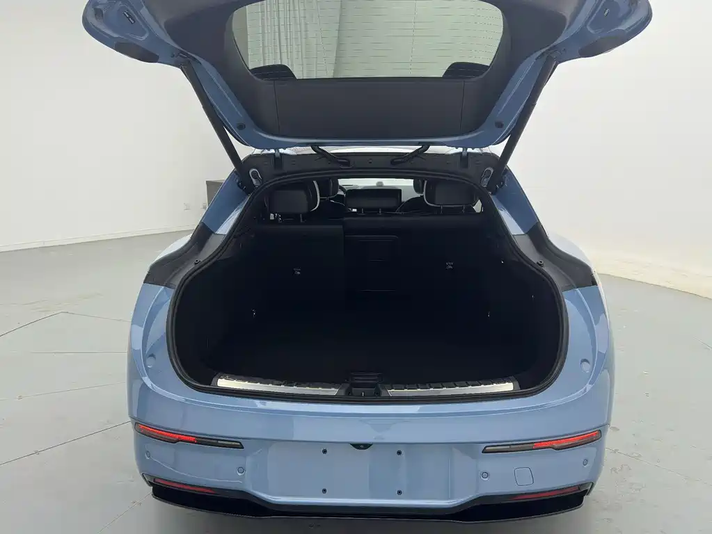 Zeekr 007 GT 2025 AWD Intelligent Driving Edition 75kWh