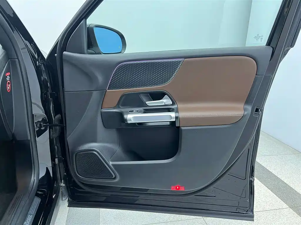 Mercedes-Benz GLB 2024 Facelift GLB 220 Dynamic