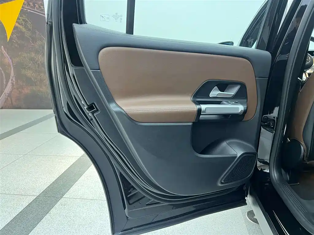 Mercedes-Benz GLB 2024 Facelift GLB 220 Dynamic