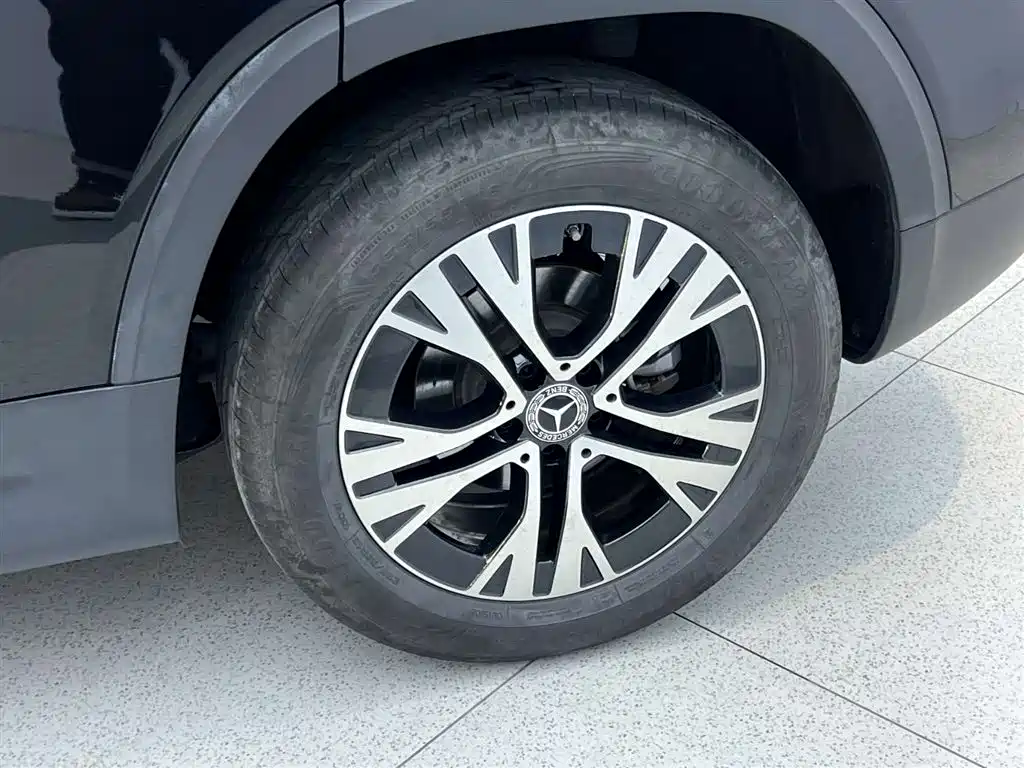 Mercedes-Benz GLB 2024 Facelift GLB 220 Dynamic