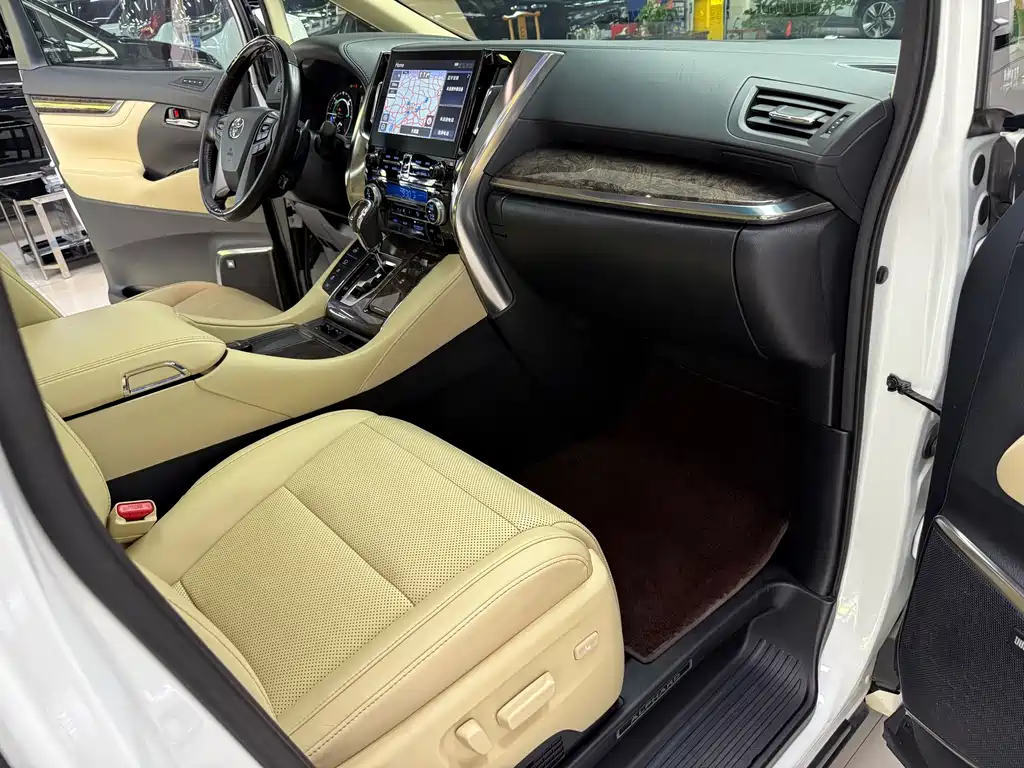 Alphard 2021 Hybrid 2.5L Premium Edition