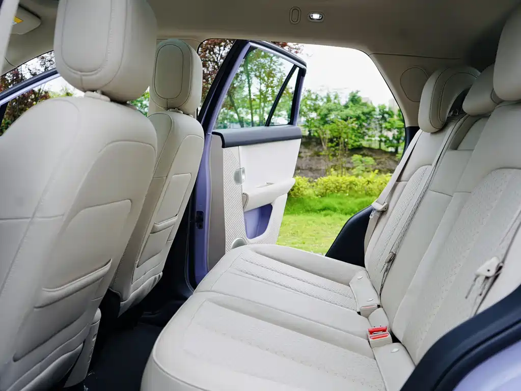 Geely Firefly 2025 Light-up Edition