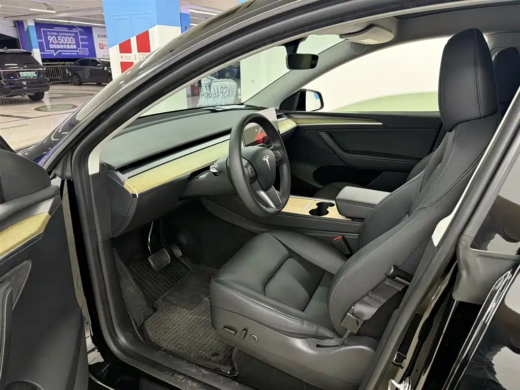 Tesla Model Y 2022 RWD