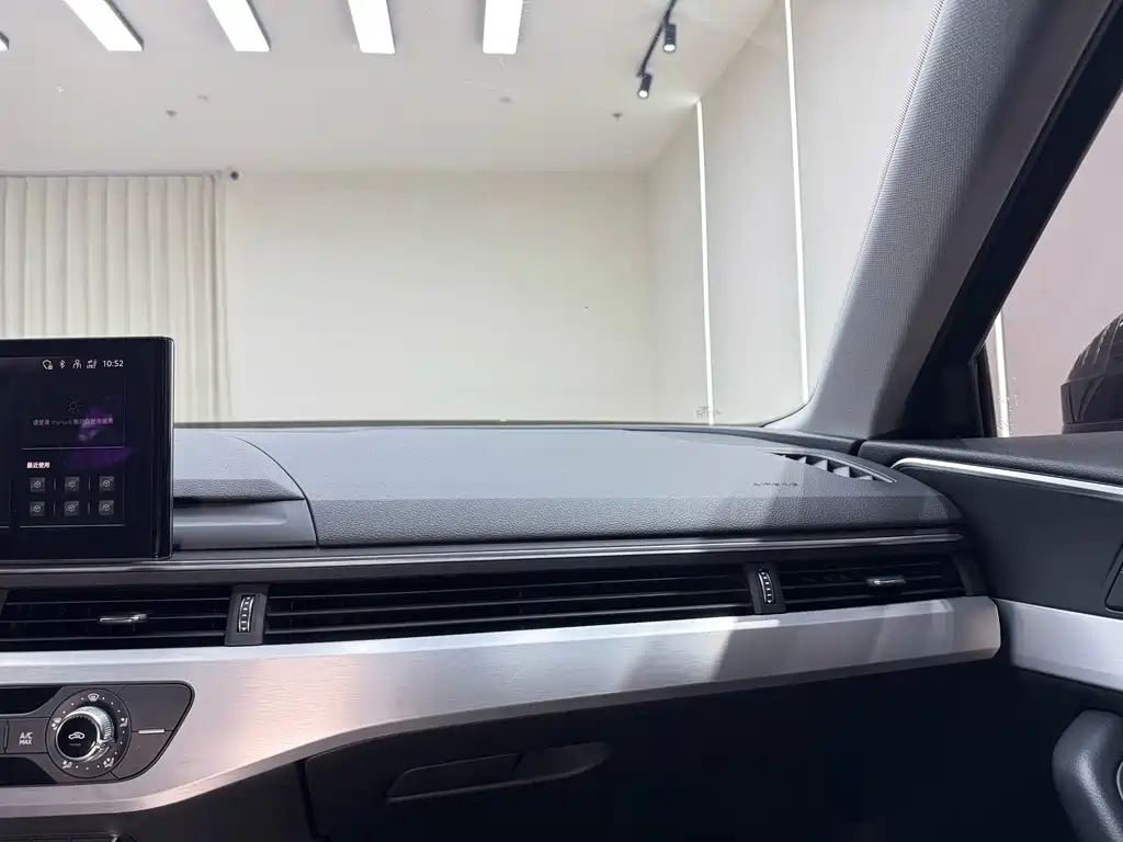 Audi A4L 2020 40 TFSI Fashion Dynamic Edition
