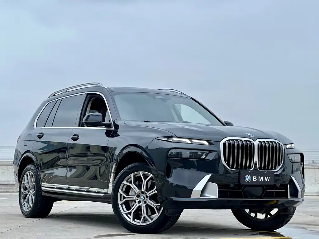 BMW X7 2024 xDrive40i Leading Edition Luxury Package