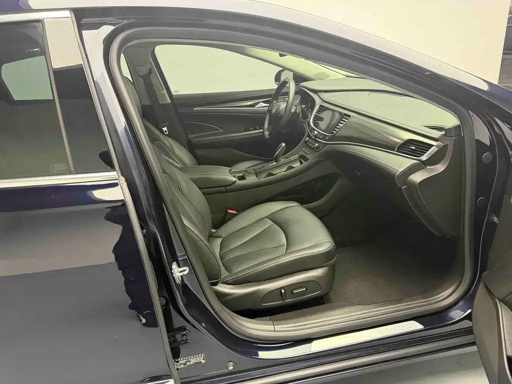 Buick LaCrosse 2019 28T Luxury