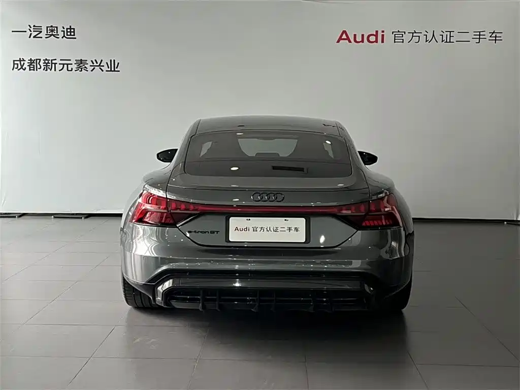 Audi e-tron GT 2023 Base