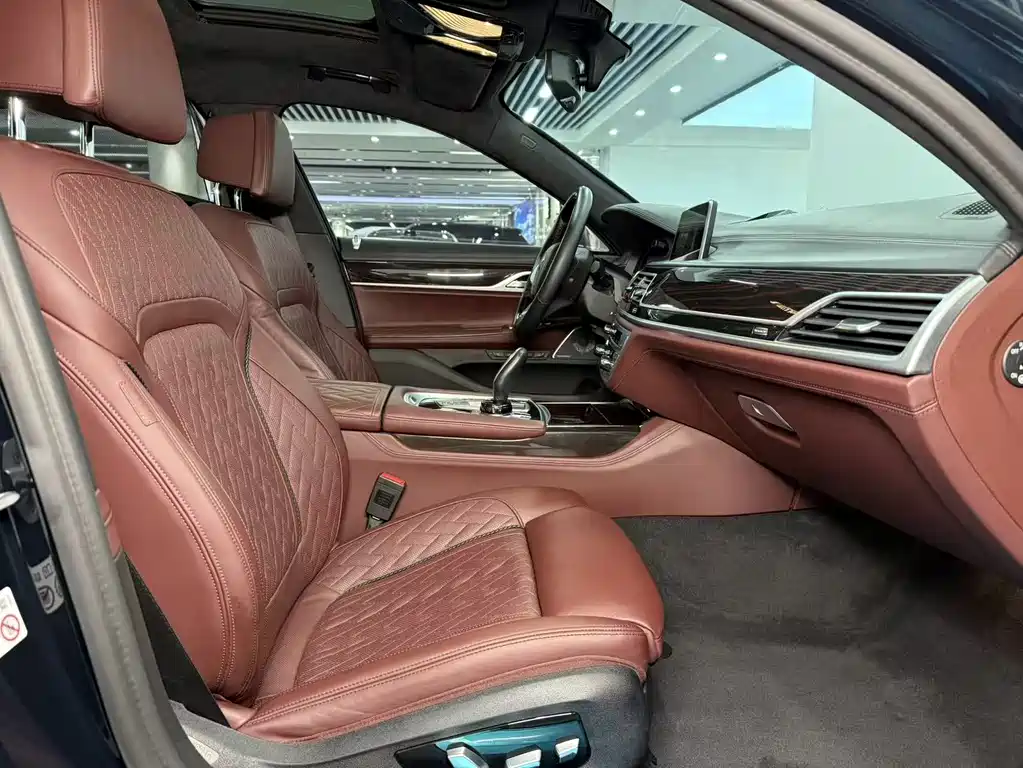 BMW 7 Series 2021 740Li xDrive Executive Luxury Package