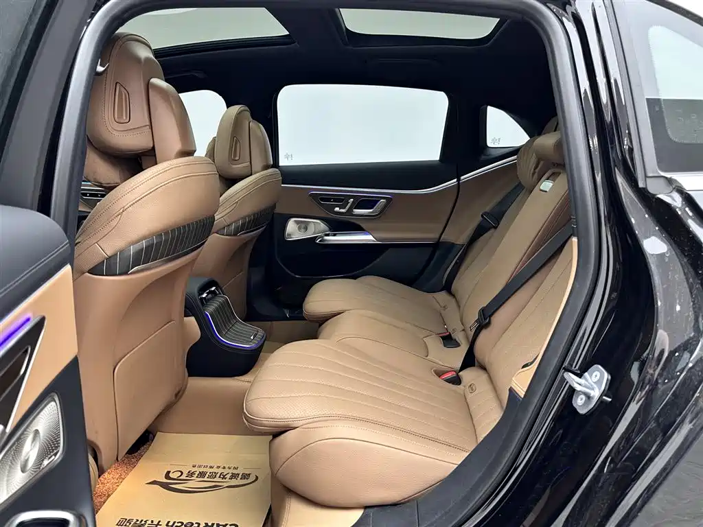 Mercedes-Benz E-Class 2024 E 300 L Luxury