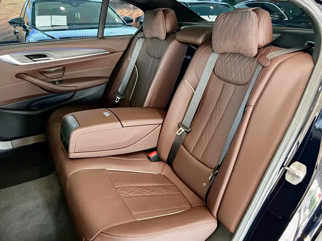 BMW 5 Series 2023 530Li Leading Edition M Sport Package