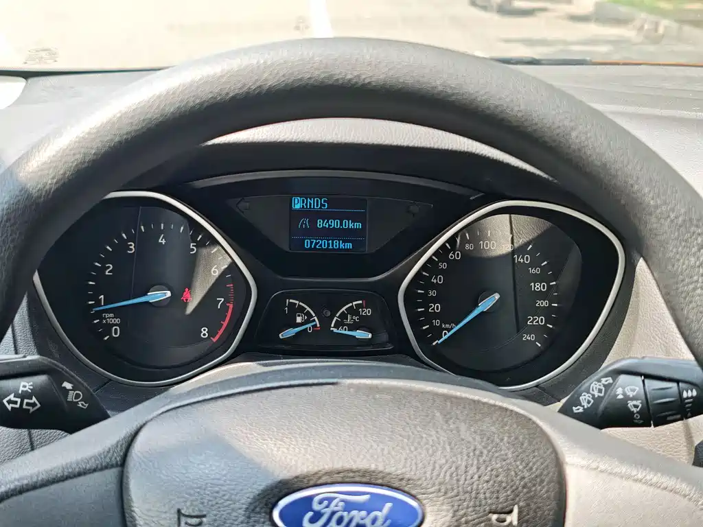 Ford Focus 2017 Hatchback 1.6L Automatic Comfort Zhixing Edition