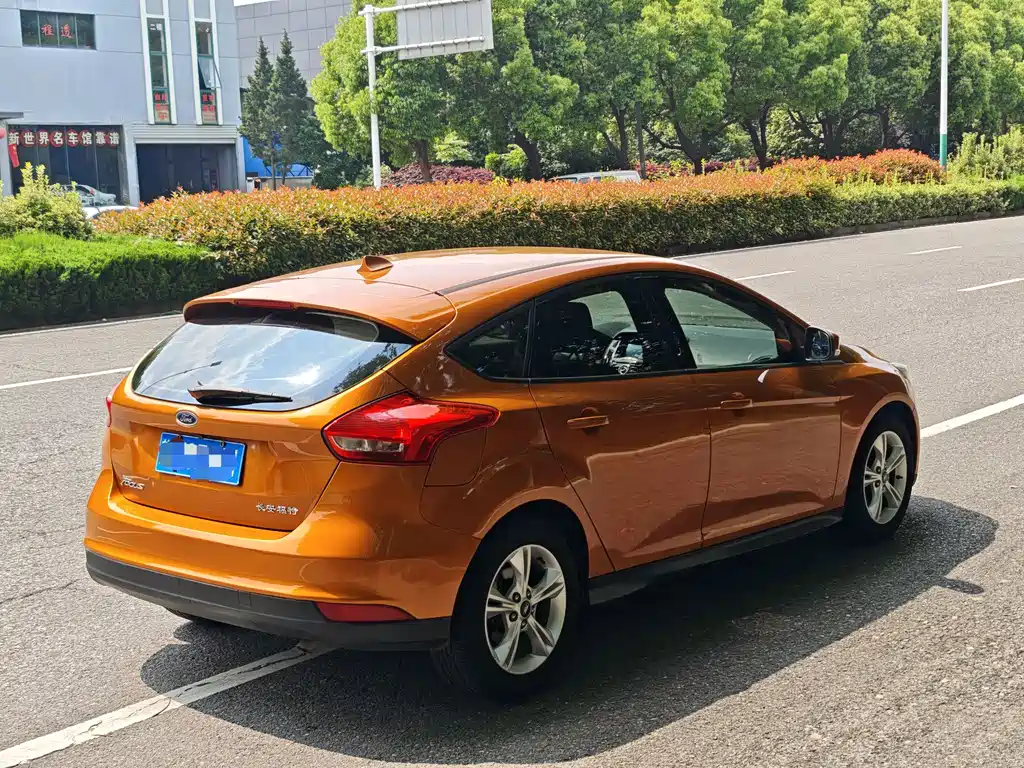 Ford Focus 2017 Hatchback 1.6L Automatic Comfort Zhixing Edition