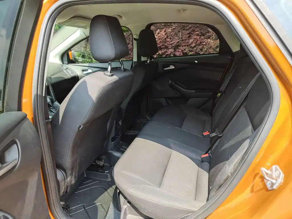 Ford Focus 2017 Hatchback 1.6L Automatic Comfort Zhixing Edition