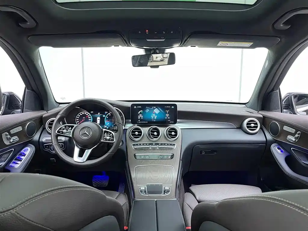 Mercedes-Benz GLC 260 L 4MATIC Luxury 2021